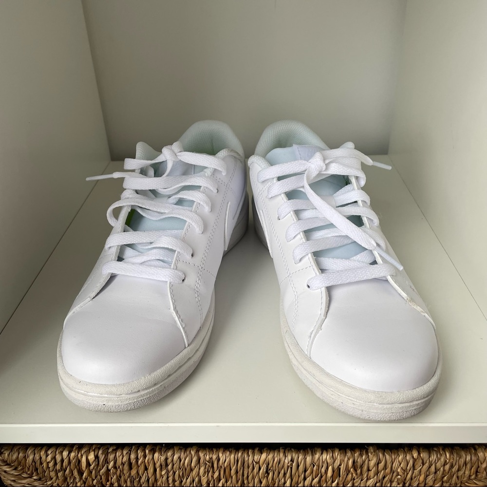Nike Court Royale 2 Womens Shoes